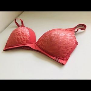 Padded push-up bra